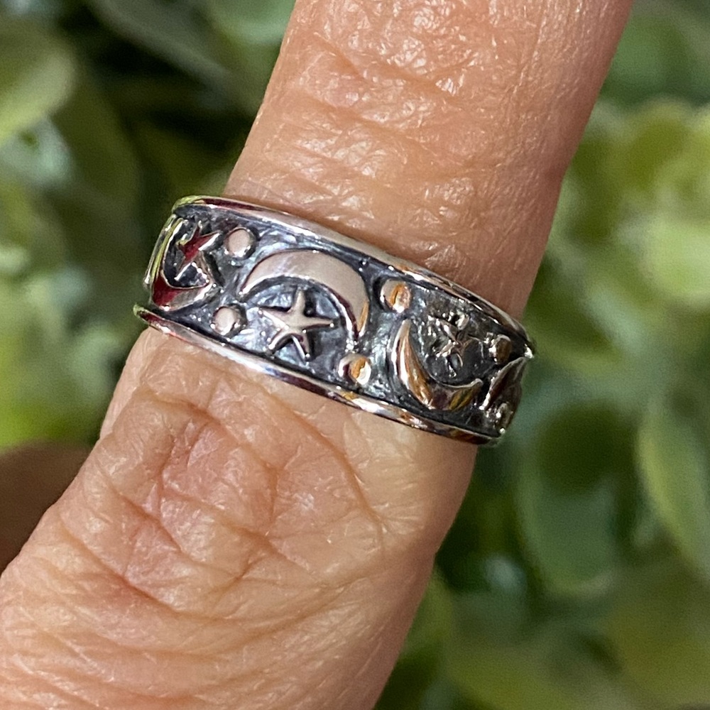 🌙 Moon and Star Sterling Silver Ring